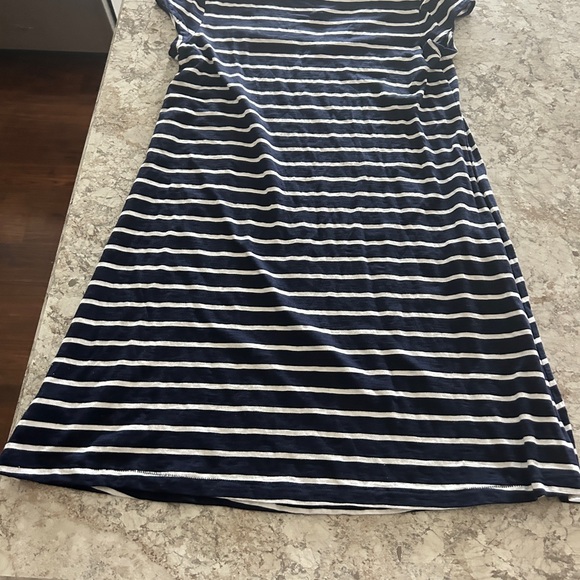 Women’s Striped Gap Dress NWT Medium - Picture 9 of 9